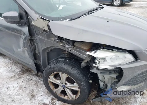 2013 Ford Escape Se z USA, uszkodzony, nr VIN 1FMCU9GXXDUD90625